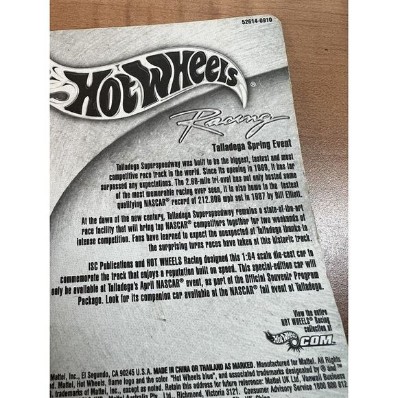 Hot Wheels 2001 Talladega Super Speedway - Picture 6 of 6
